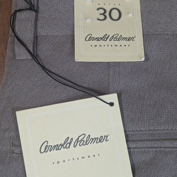 Arnold Palmer Khaki Tan Pleated Shorts - Picture 5 of 10